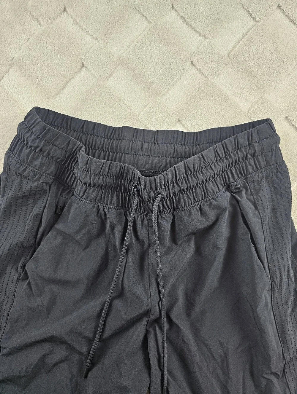 Athleta Avenue Wide Leg Crop Pant Womens 6 in Black Stretchy